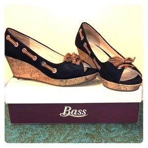 Bass Kitchy wedge heels